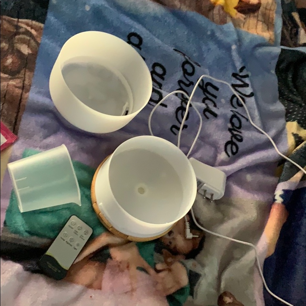 Essential oil diffuser